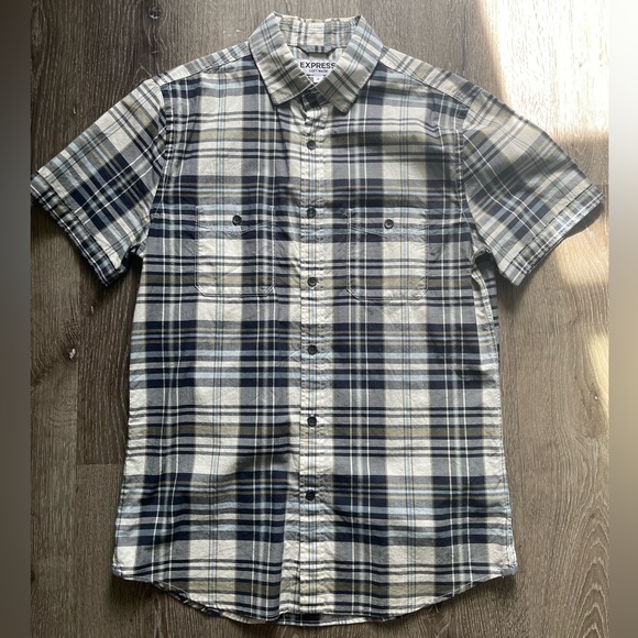 Express short sleeve button down - Picture 1 of 3